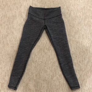 Black and Grey 🍋 Leggings